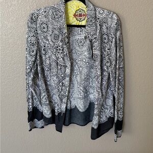 Black & White Blouse